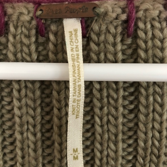 Free People ✨Host Pick ✨Beautiful Olive Green Sweater, M - Picture 4 of 6